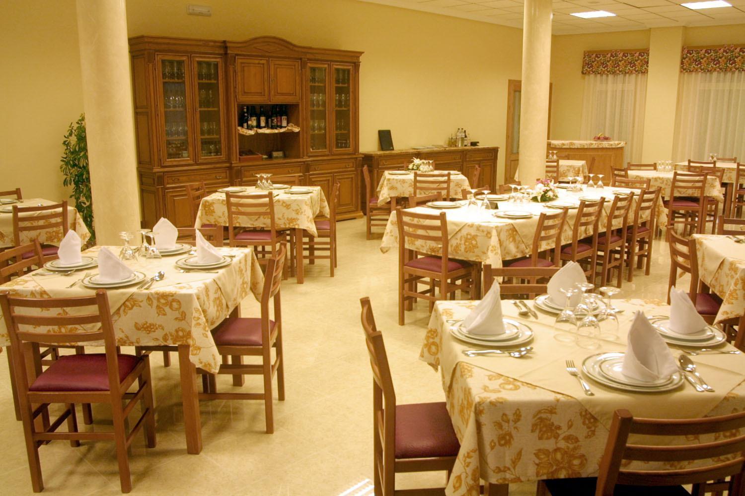Hostal Castilla Бенавенте Экстерьер фото